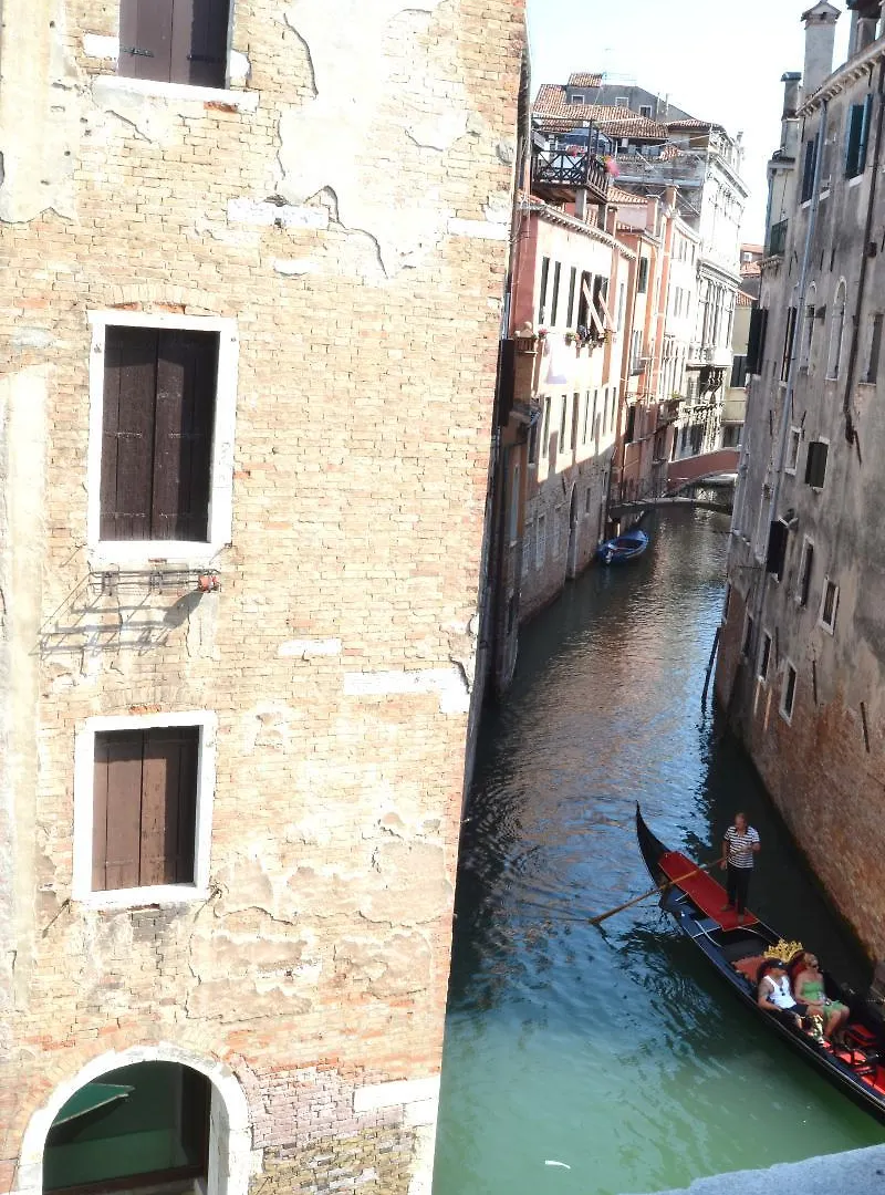 Hotel Mignon Venedig 3*,